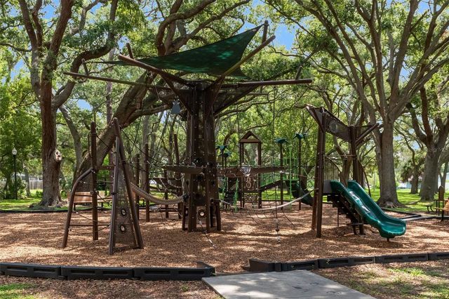1150 BROOK DRIVE W, Dunedin, FL 34698