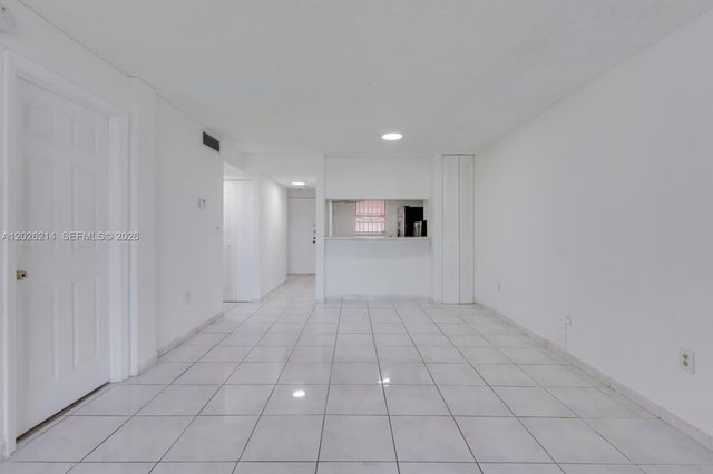 19729 SW 114th Ave 150, Miami, FL 33157
