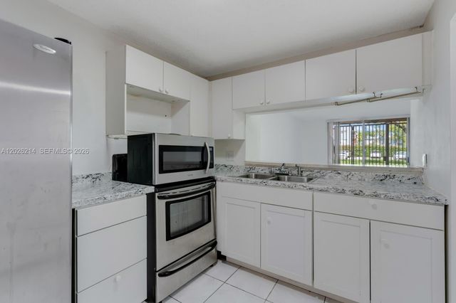 19729 SW 114th Ave 150, Miami, FL 33157