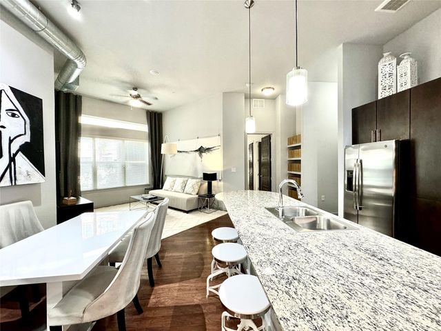 2525 Mccue St Road 249, Houston, TX 77056