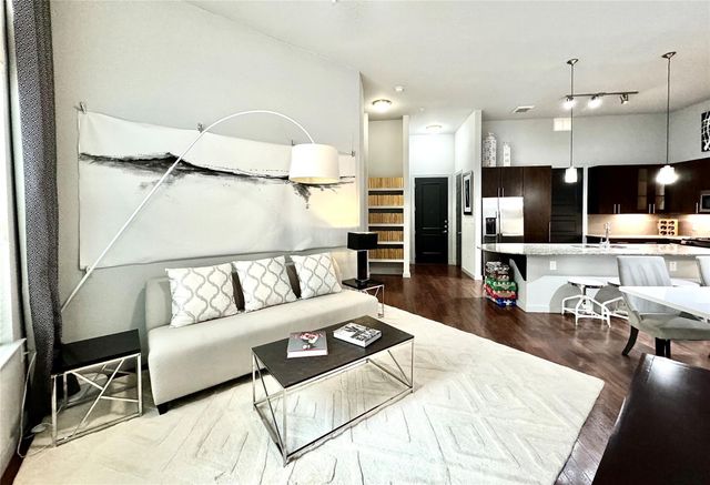 2525 Mccue St Road 249, Houston, TX 77056