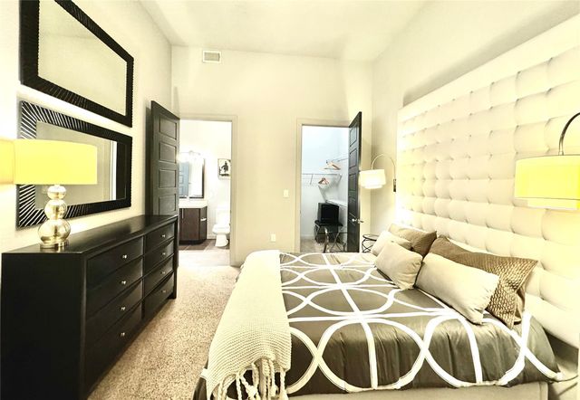 2525 Mccue St Road 249, Houston, TX 77056