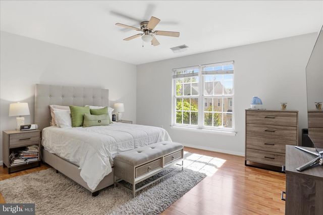 8812 FENIMORE PL, Bristow, VA 20136