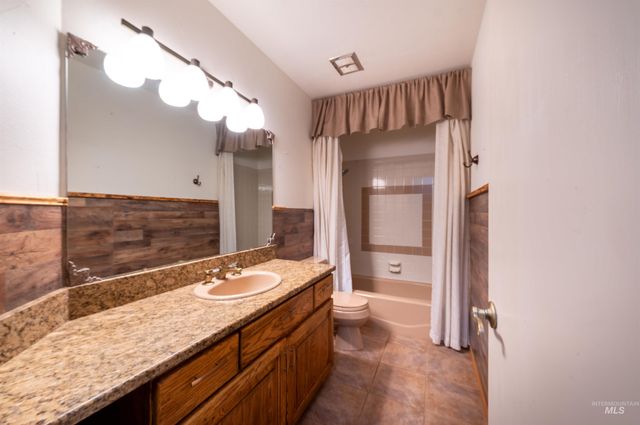 1840 Candleridge Dr, Twin Falls, ID 83301