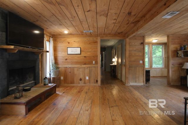 19655 County Road 9, Silverhill, AL 36576
