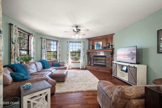 1806 Mountain Ash Drive, Joplin, MO 64801