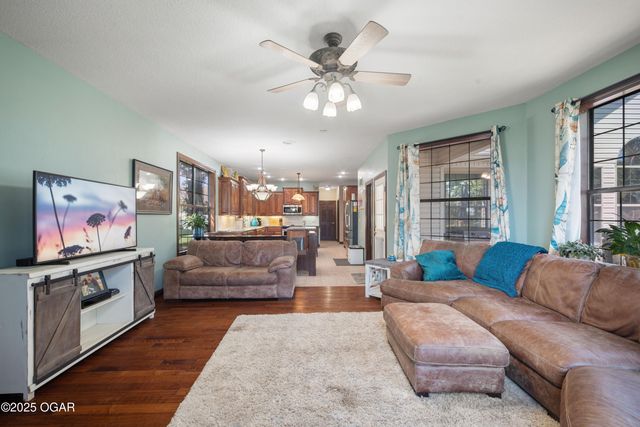 1806 Mountain Ash Drive, Joplin, MO 64801