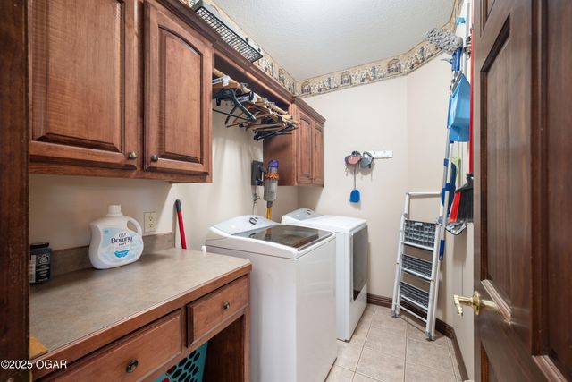 1806 Mountain Ash Drive, Joplin, MO 64801