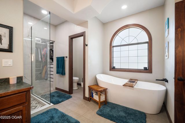 1806 Mountain Ash Drive, Joplin, MO 64801