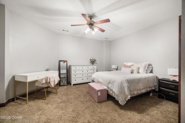 1806 Mountain Ash Drive, Joplin, MO 64801