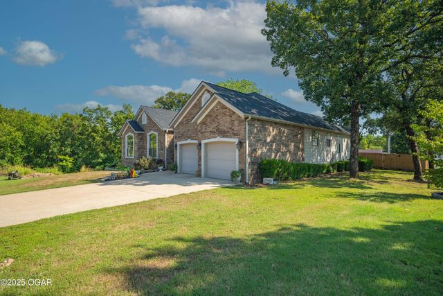 1806 Mountain Ash Drive, Joplin, MO 64801