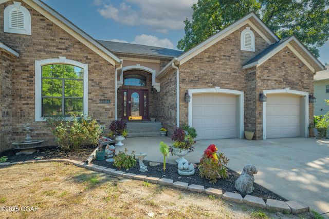 1806 Mountain Ash Drive, Joplin, MO 64801