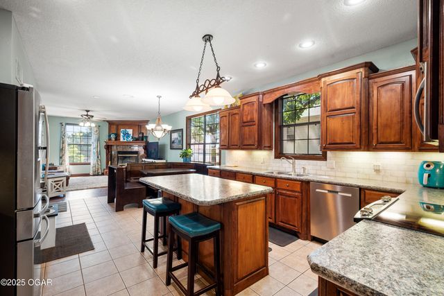 1806 Mountain Ash Drive, Joplin, MO 64801