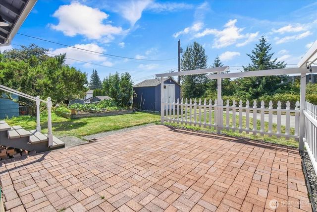 2502 Harrison Avenue, Everett, WA 98201