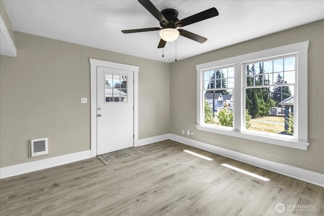 2502 Harrison Avenue, Everett, WA 98201
