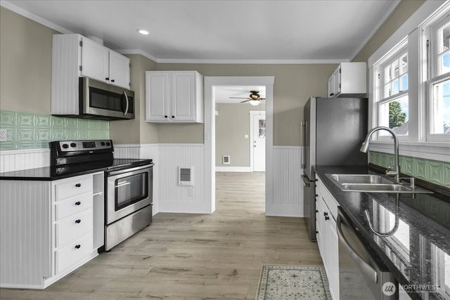 2502 Harrison Avenue, Everett, WA 98201
