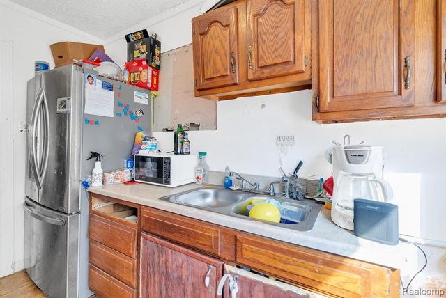 16634 Cruse Street, Detroit, MI 48235