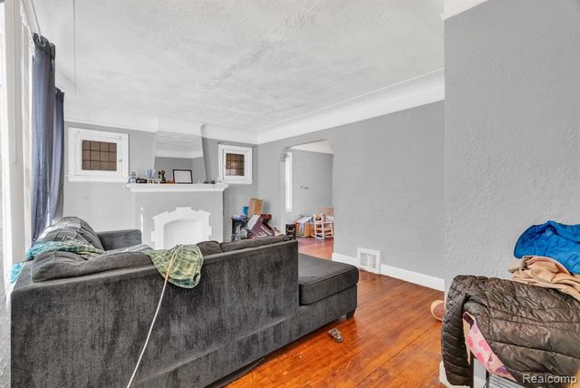 16634 Cruse Street, Detroit, MI 48235