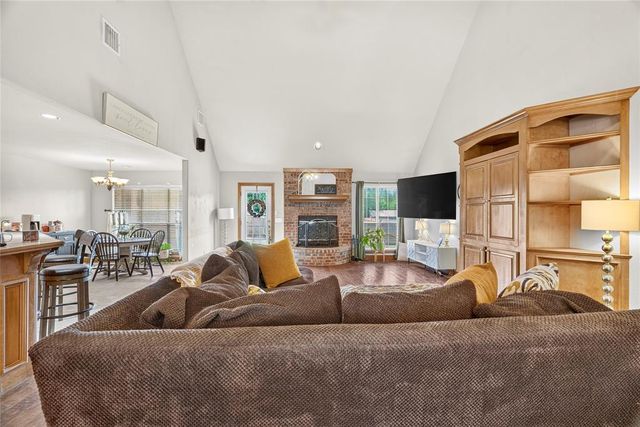 3308 Huntsman Court, Edmond, OK 73003