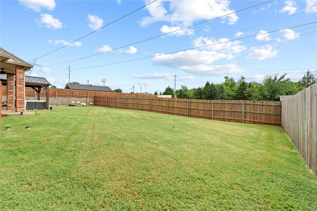 3308 Huntsman Court, Edmond, OK 73003
