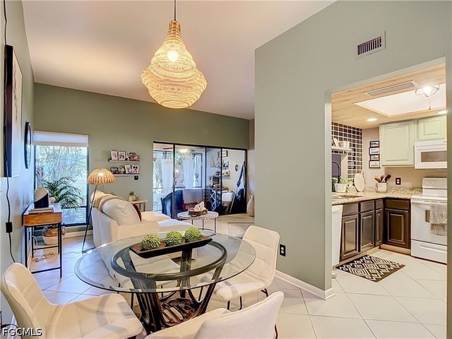 8805 Lateen LN 103, Fort Myers, FL 33919