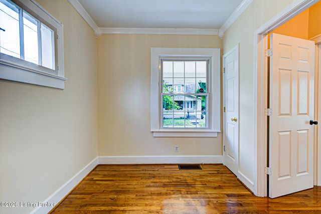 665 N Barbee Way, Louisville, KY 40217