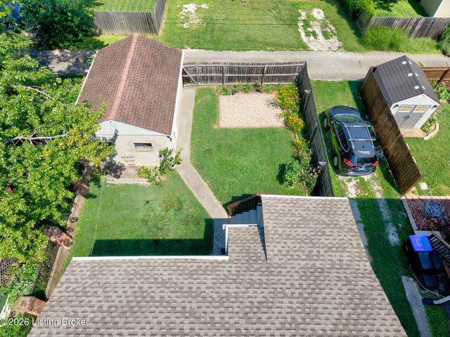 665 N Barbee Way, Louisville, KY 40217