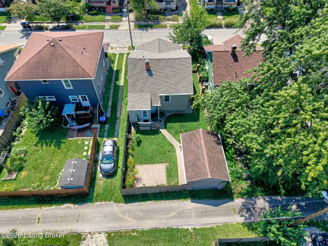 665 N Barbee Way, Louisville, KY 40217
