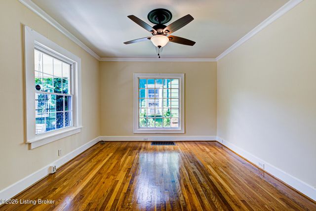 665 N Barbee Way, Louisville, KY 40217