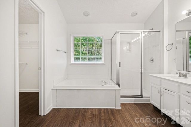 2888 Shadow Brook Court NW, Concord, NC 28027