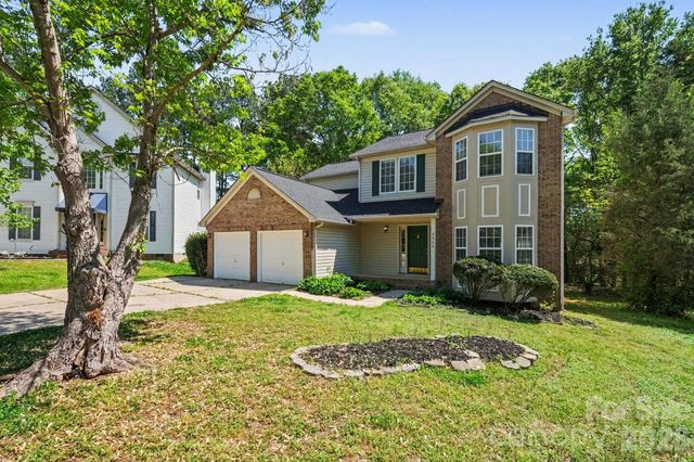 2888 Shadow Brook Court NW, Concord, NC 28027