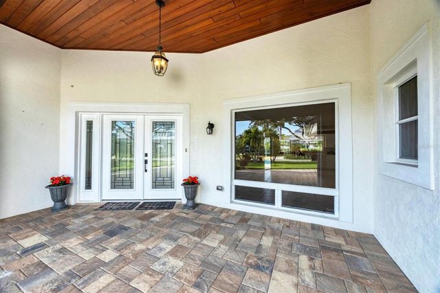 633 VALENCIA ROAD, Venice, FL 34285