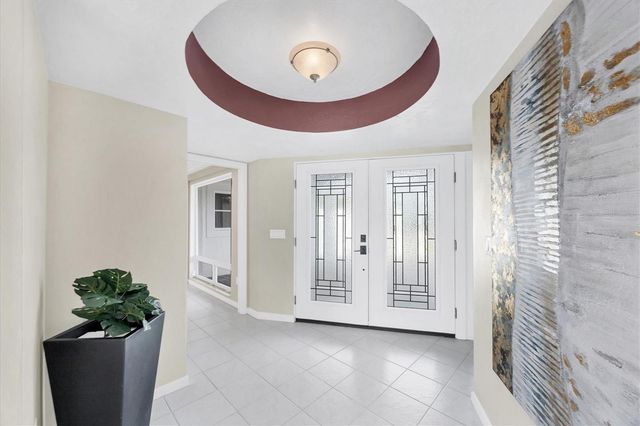 633 VALENCIA ROAD, Venice, FL 34285