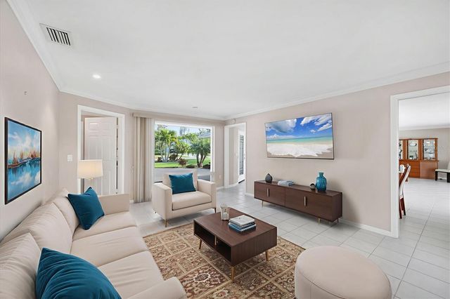 633 VALENCIA ROAD, Venice, FL 34285