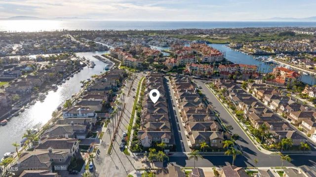 4045 Harbour Island Lane, Oxnard, CA 93035