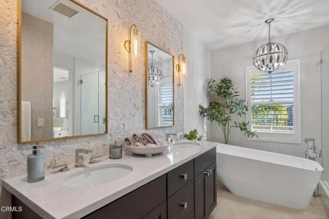 4045 Harbour Island Lane, Oxnard, CA 93035