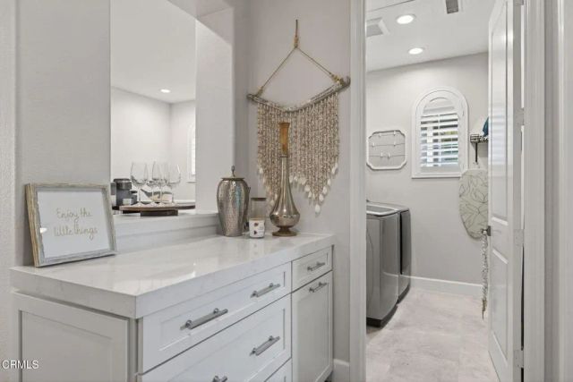 4045 Harbour Island Lane, Oxnard, CA 93035