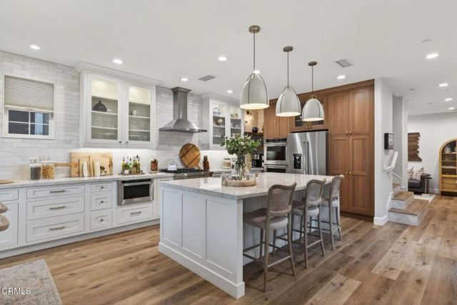 4045 Harbour Island Lane, Oxnard, CA 93035