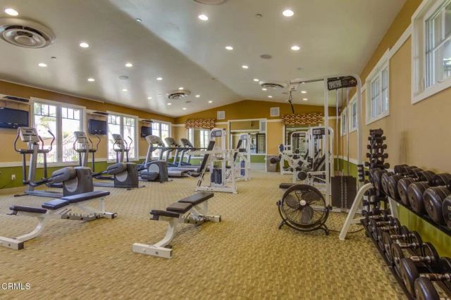 4045 Harbour Island Lane, Oxnard, CA 93035