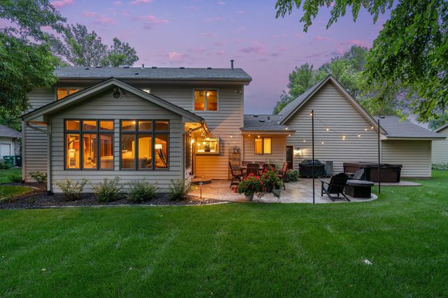 3675 Woodland Trail, Eagan, MN 55123