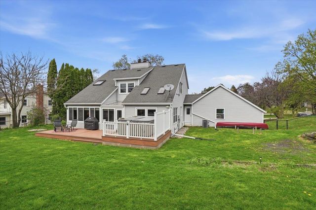 2830 Grandview Boulevard, Madison, WI 53713