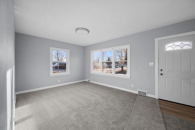 121 Wellman Avenue, Davenport, IA 52802