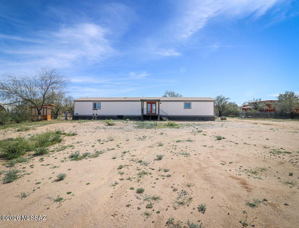 Image 1 of property listing at 6240 N Sundown Road, Tucson, AZ 85743