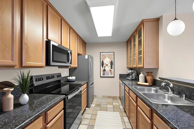 7130 Shoreline Drive 1212, San Diego, CA 92122