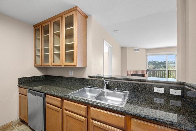 7130 Shoreline Drive 1212, San Diego, CA 92122