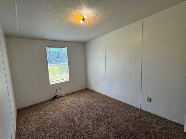 398 Avenue D, Point, TX 75472