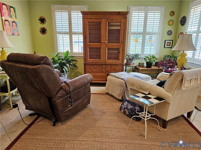 6717 Linbrook Dr, Henrico, VA 23228