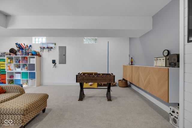 1645 Carrollton Avenue, Indianapolis, IN 46202