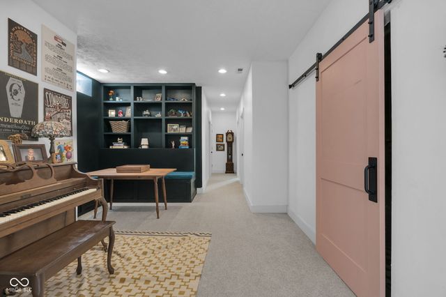 1645 Carrollton Avenue, Indianapolis, IN 46202