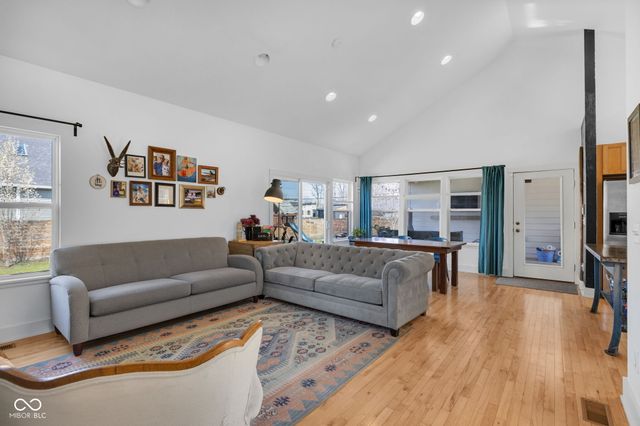 1645 Carrollton Avenue, Indianapolis, IN 46202